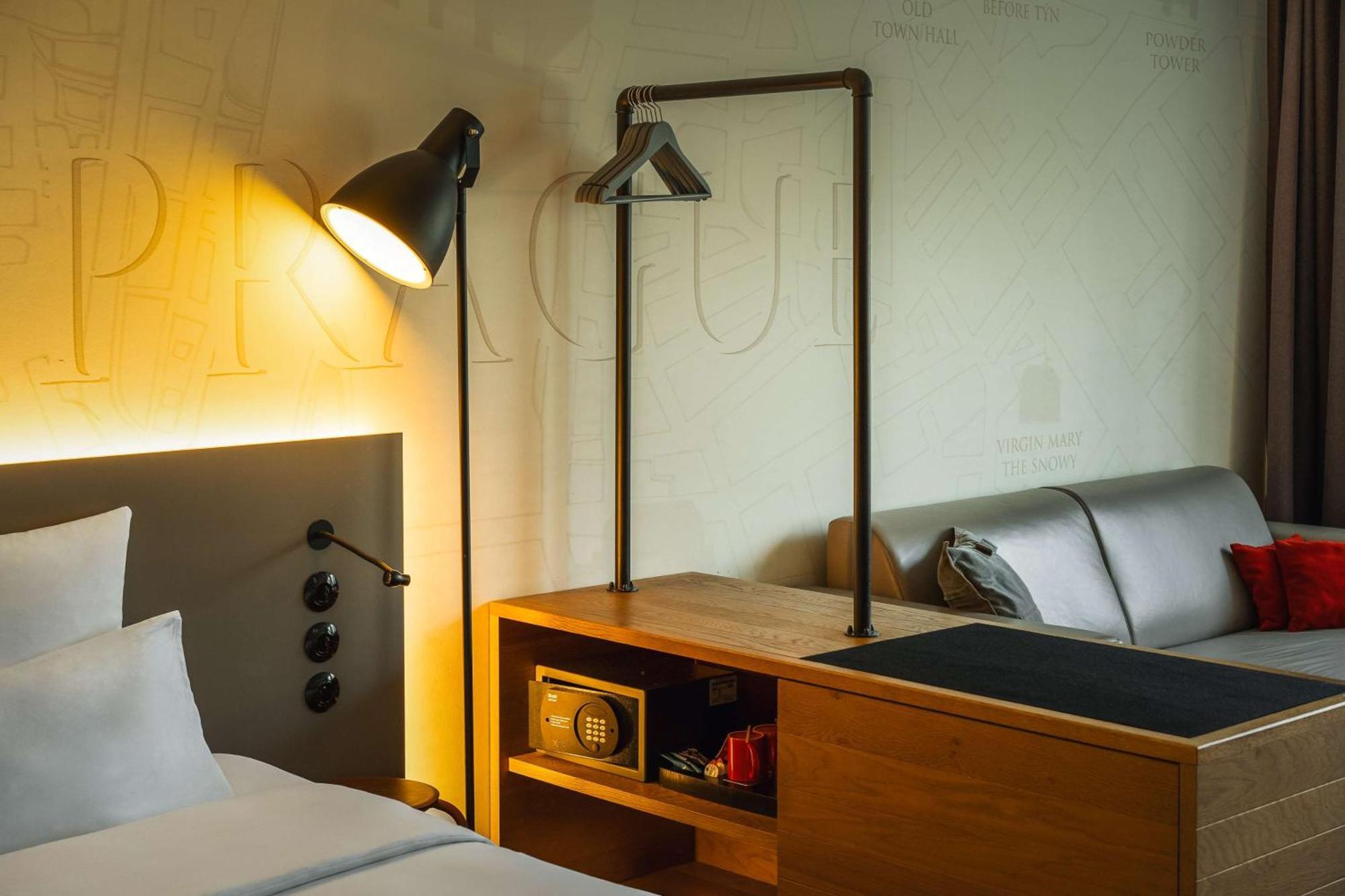 Pentahotel Prague Exterior photo