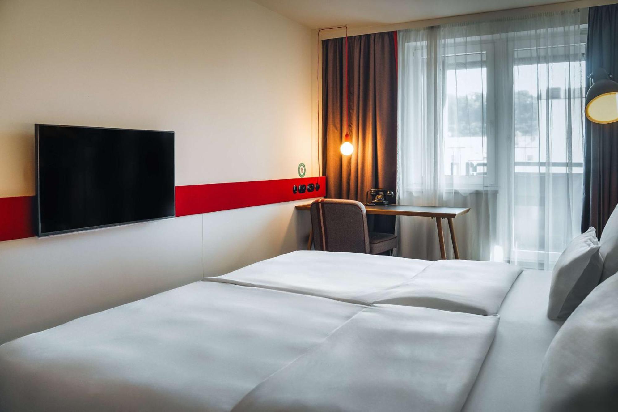 Pentahotel Prague Exterior photo