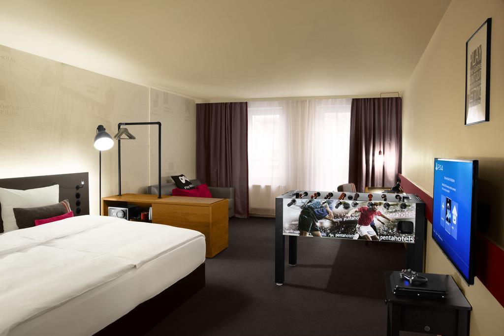 Pentahotel Prague Exterior photo